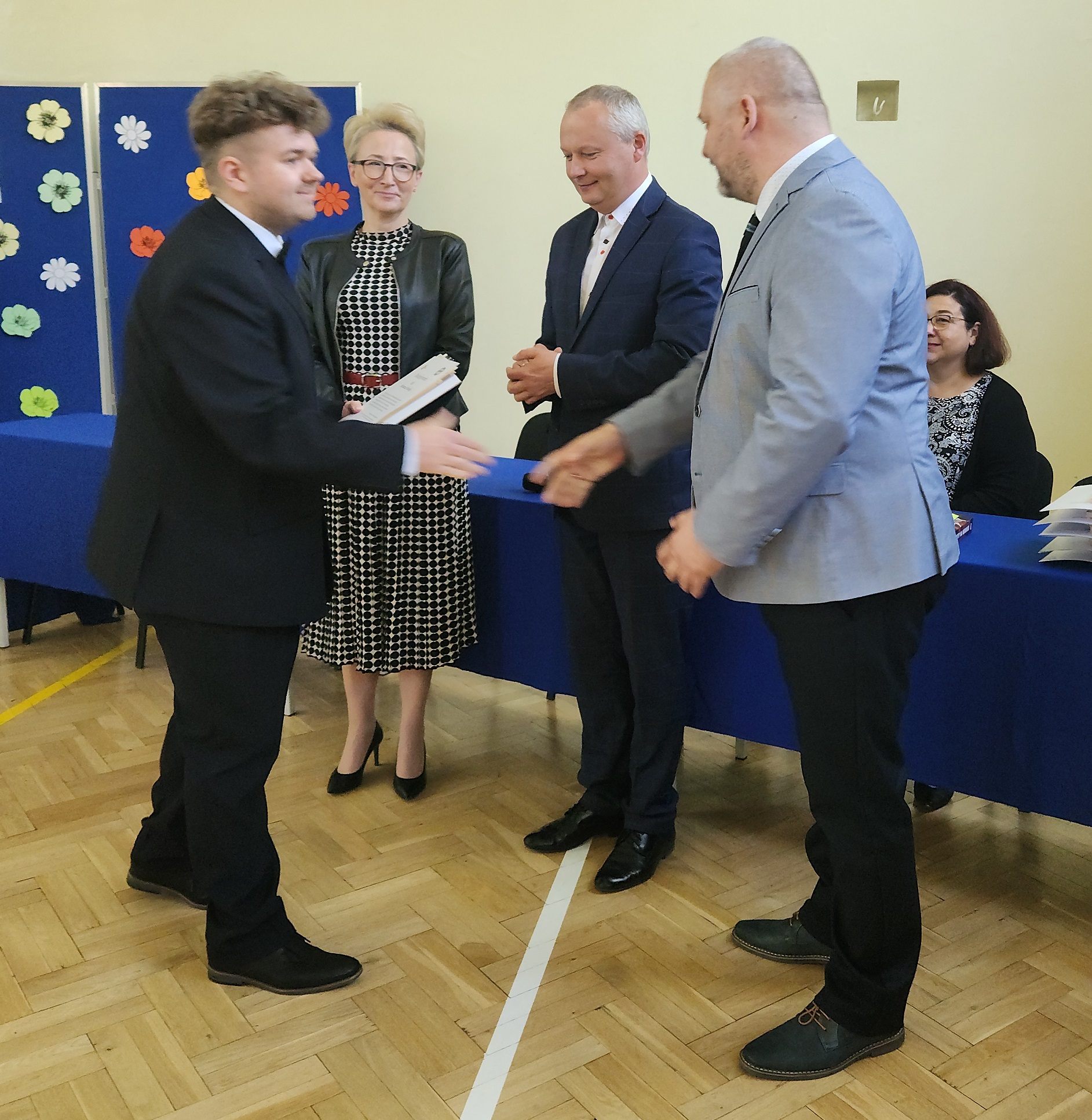 zakonczenie klas V 1a 13